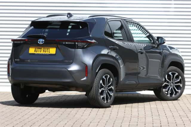 Toyota Yaris Cross (2023) thumbnail 2