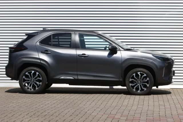 Toyota Yaris Cross (2023) thumbnail 3