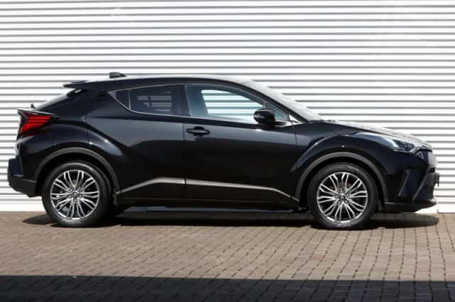 Toyota C-HR (2024) thumbnail 3