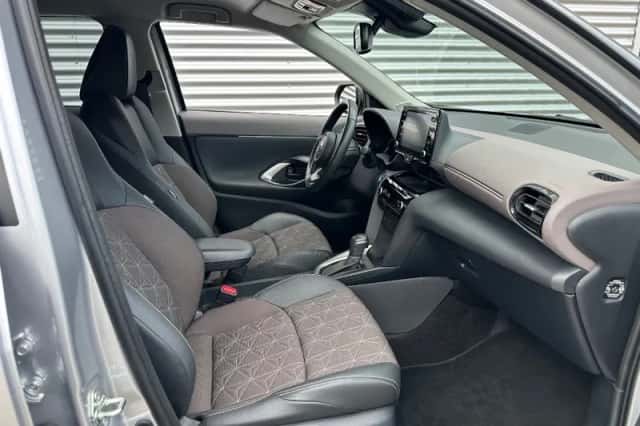 Toyota Yaris Cross (2023) thumbnail 4
