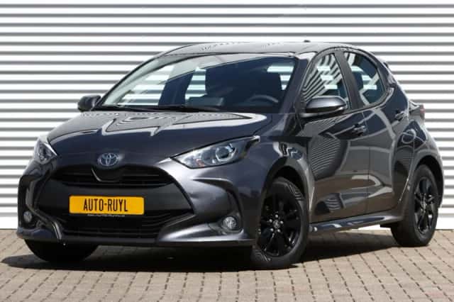 Toyota Yaris (2025) thumbnail 1