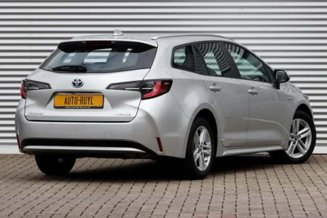 Toyota Corolla (2020) thumbnail 2