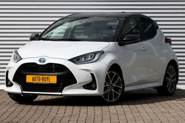 Toyota Yaris (2022) thumbnail 1