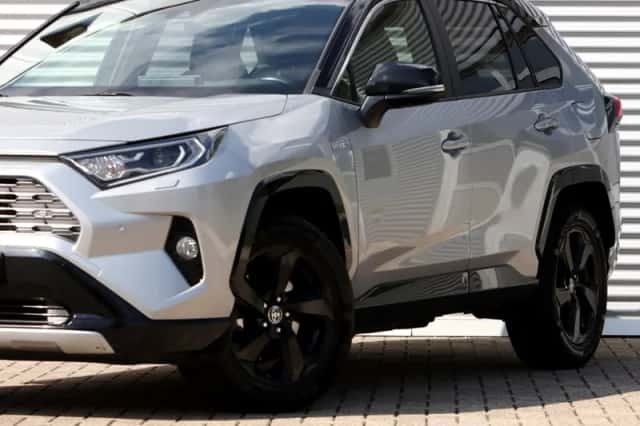 Toyota RAV4 (2020) thumbnail 5