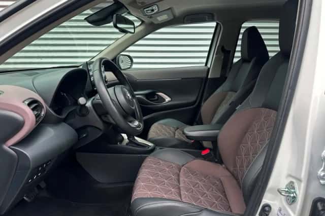 Toyota Yaris Cross (2022) thumbnail 5