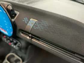 MINI Cooper (2024) thumbnail 28
