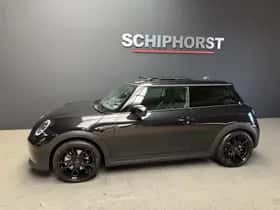 MINI Cooper (2024) thumbnail 6