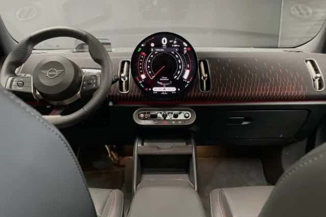 MINI Countryman (2025) thumbnail 4