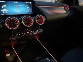 Mercedes-Benz EQA (2021) thumbnail 11