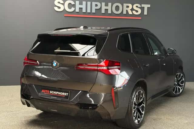 BMW X3 (2025) thumbnail 2