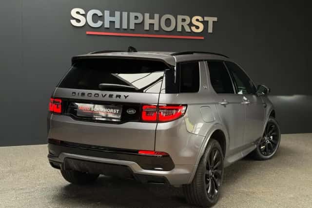 Land Rover Discovery Sport (2025) thumbnail 5
