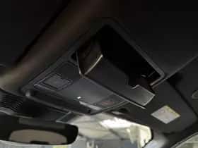 Land Rover Discovery Sport (2021) thumbnail 11