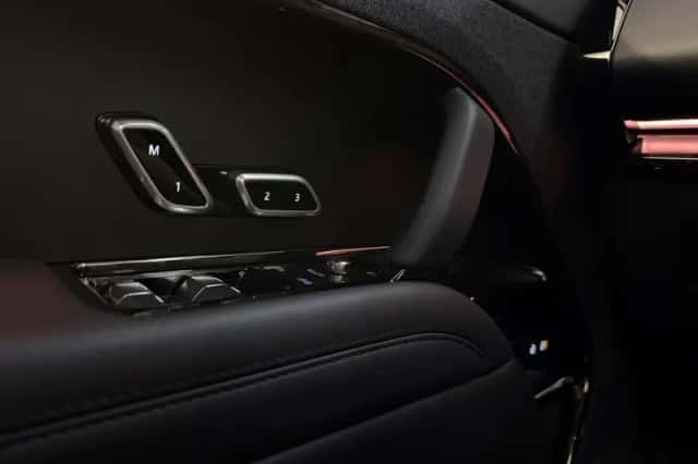 Land Rover Range Rover Sport (2026) thumbnail 5