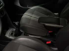 Volkswagen Polo (2012) thumbnail 11