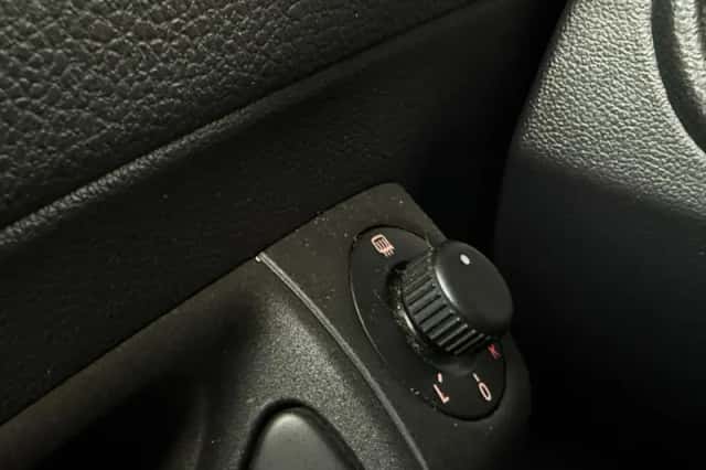 Volkswagen Polo (2012) thumbnail 4