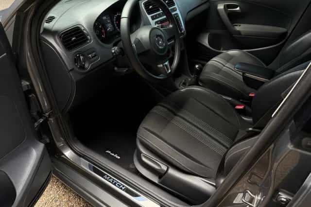 Volkswagen Polo (2012) thumbnail 5