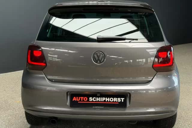 Volkswagen Polo (2012) thumbnail 6
