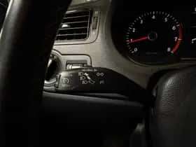 Volkswagen Polo (2012) thumbnail 9