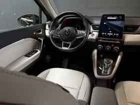 Renault Captur (2020) thumbnail 2