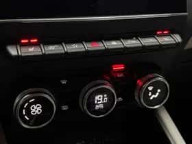Renault Captur (2020) thumbnail 21
