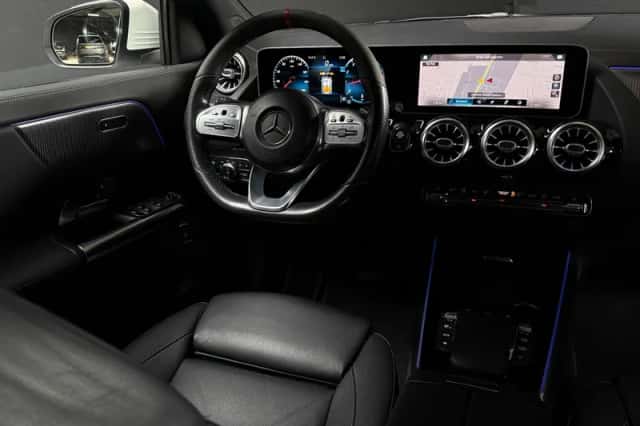 Mercedes-Benz GLA-Klasse (2021) thumbnail 1