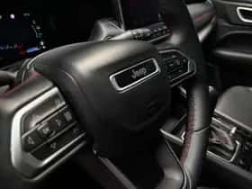 Jeep Compass (2023) thumbnail 15