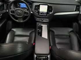 Volvo XC90 (2022) thumbnail 2