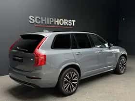 Volvo XC90 (2022) thumbnail 3