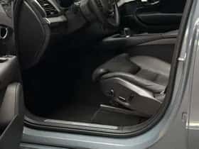 Volvo XC90 (2022) thumbnail 5