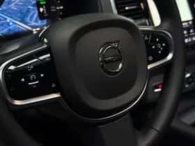 Volvo XC90 (2022) thumbnail 8
