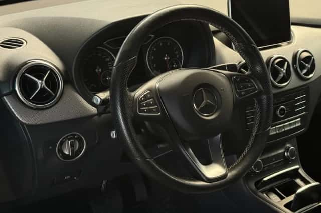 Mercedes-Benz B-Klasse (2015) thumbnail 5