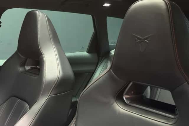 CUPRA Leon Sportstourer (2021) thumbnail 3