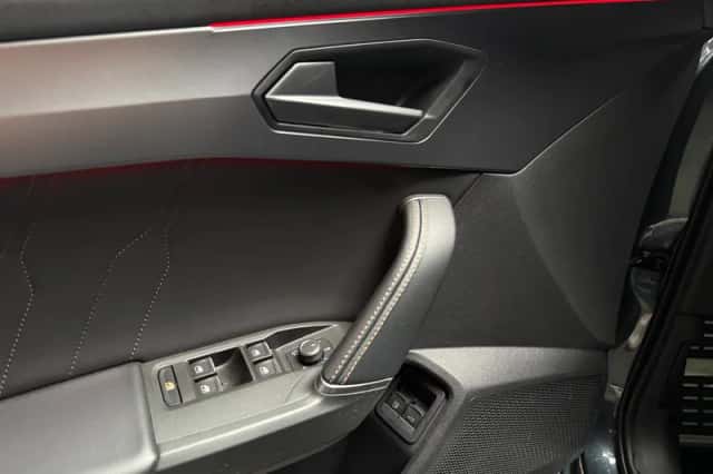 CUPRA Leon Sportstourer (2021) thumbnail 6