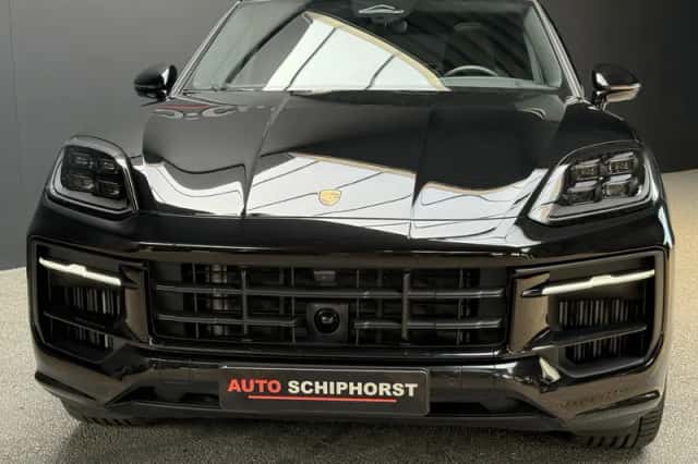 Porsche Cayenne (2026) thumbnail 5