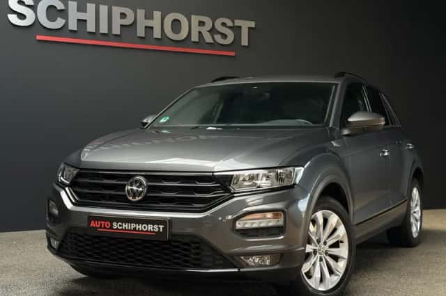 Volkswagen T-Roc (2018) thumbnail 1