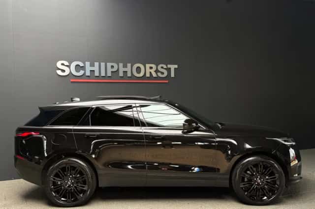 Land Rover Range Rover Velar (2024) thumbnail 4