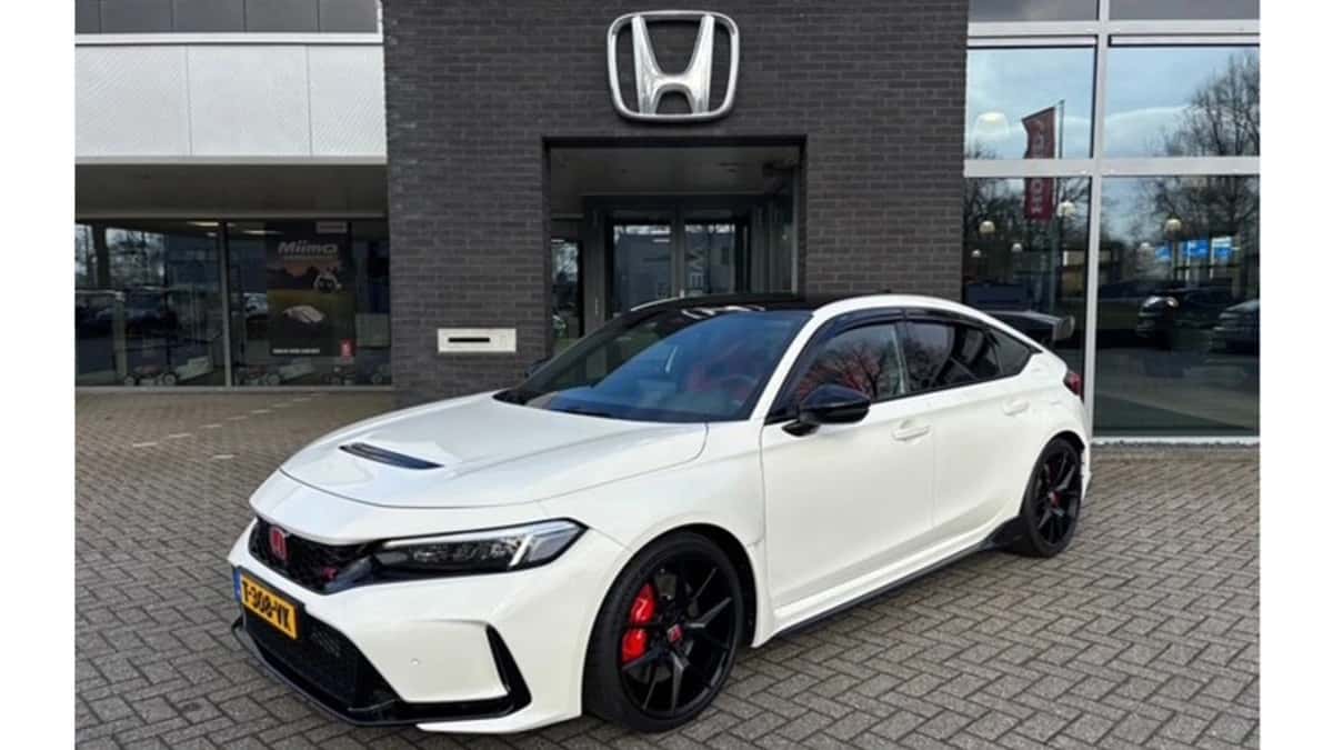 Honda Civic (2023) — foto 1