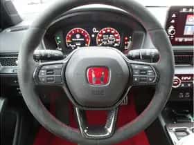 Honda Civic (2023) thumbnail 11