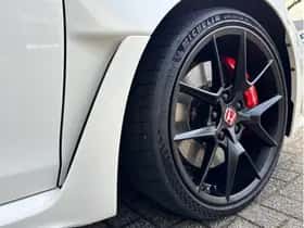 Honda Civic (2023) thumbnail 14
