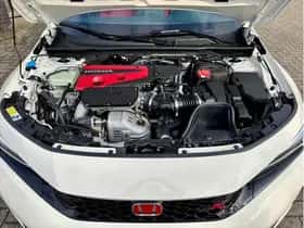 Honda Civic (2023) thumbnail 16