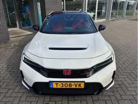 Honda Civic (2023) thumbnail 5