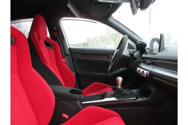 Honda Civic (2023) thumbnail 8