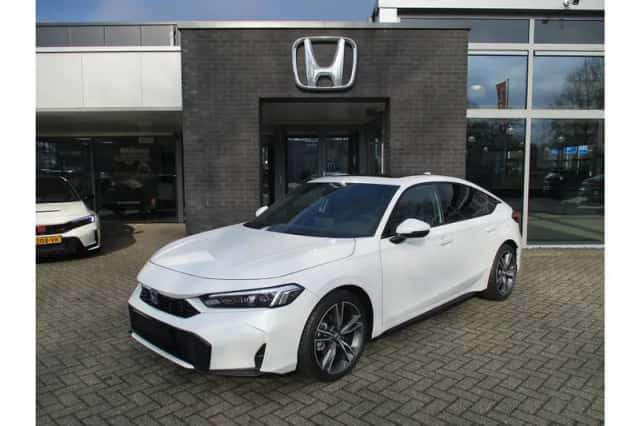 Honda Civic (2026) thumbnail 1