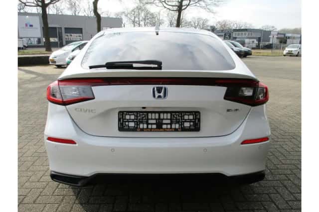 Honda Civic (2026) thumbnail 4