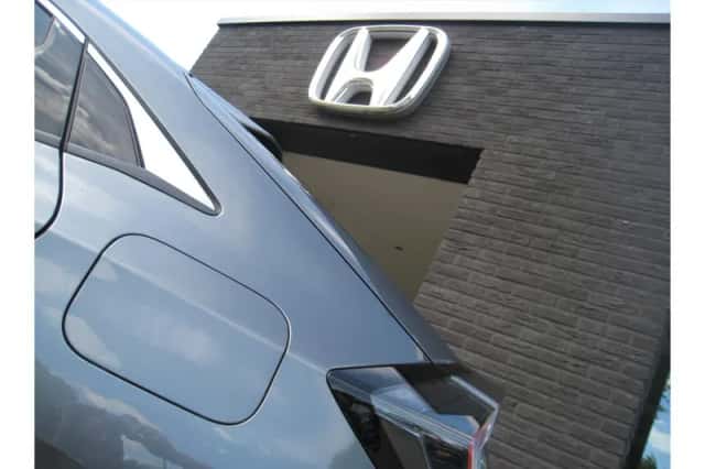 Honda Civic (2019) thumbnail 5