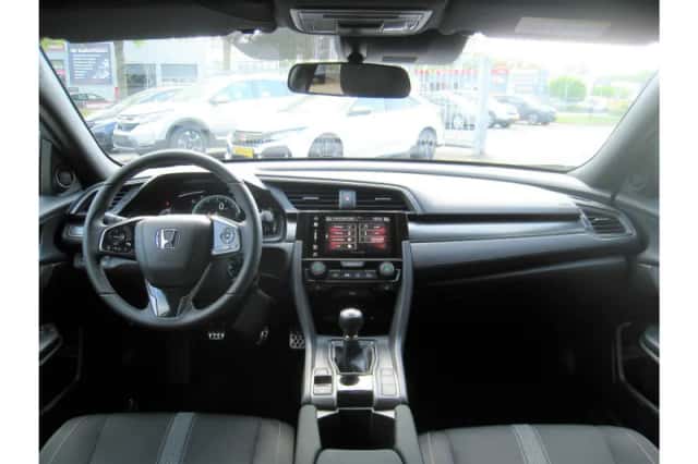 Honda Civic (2019) thumbnail 6
