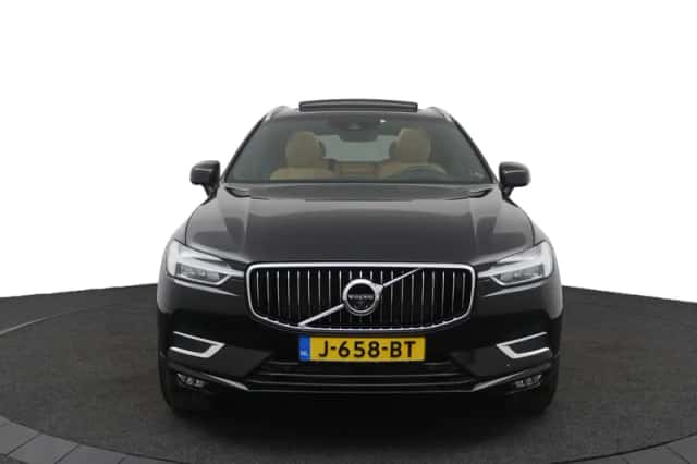 Volvo XC60 (2019) thumbnail 4