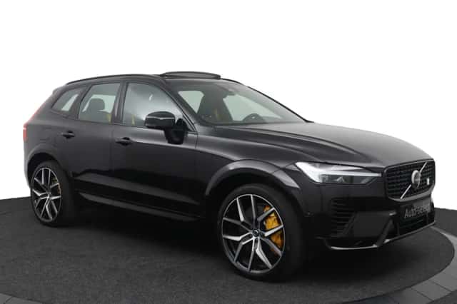 Volvo XC60 (2023) thumbnail 3