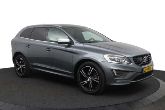 Volvo XC60 (2017) thumbnail 1
