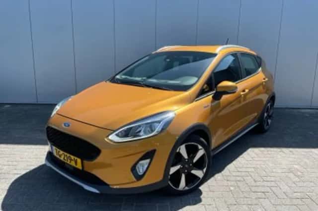 Ford Fiesta (2020) thumbnail 3